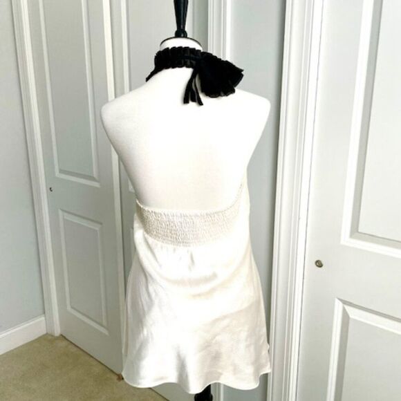 Bisou Bisou Ivory Black Ruffle Halter Top with Smocked Back Size Large - Picture 3 of 6